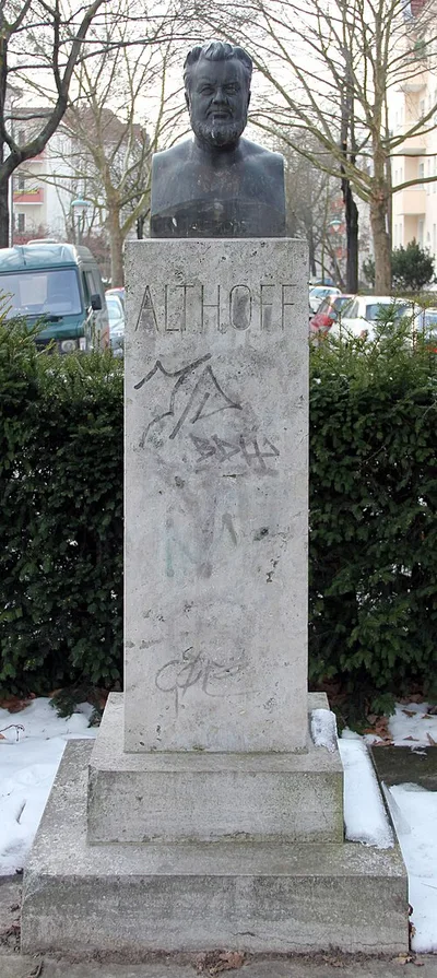 Büste Althoffplatz (Stegl) Friedrich Althoff