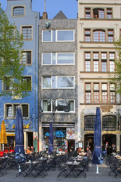 Em Hanen