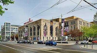 [[Berlin/Mitte#Kabarett und Varieté