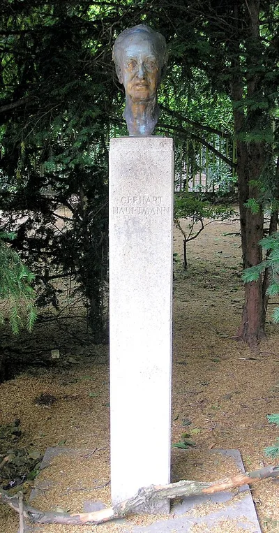 Gerhart-Hauptmann-Denkmal