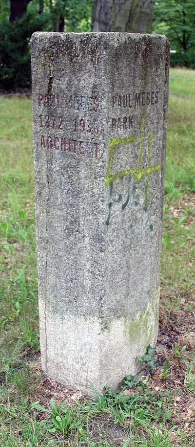 Gedenkstein für den Architekten Paul Mebes