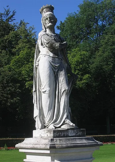 Kybele